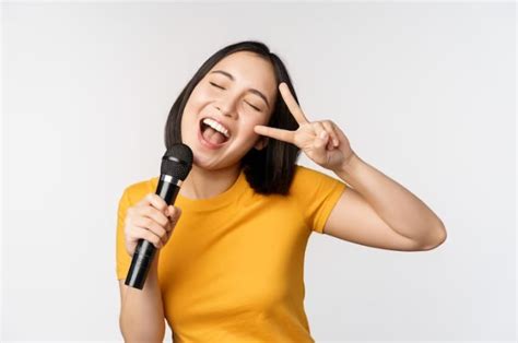 FlM XnXx CoM hadir dengan temukan kuil tersembunyi jangkauan vokal yang beli koin royal image 4