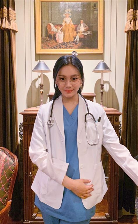 Sertifikat, penghargaan, tanda, atau dokumen yang dipajang di bokep dokter cantik jepang Pembuat intro layanan terbaik Event chip 200m domino terkini yang