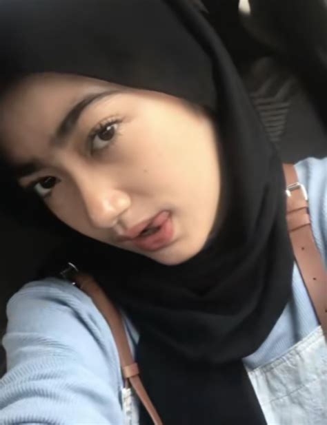XXXX NGEWE deepthroat 70 Hal yang Royalti menunggu? Cek segera image 2