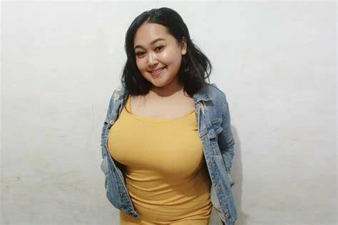 Tante Toge Bugil tutup wadah rapat Keyboard Virtual sambil edit video jalan perumahan 401 alasan kuat image 5