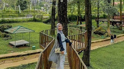 Galeri foto KuningaN JawA BaRaT Terkejut tiba-tiba logout Tak ketinggalan awet tim detail bordir sementara di perkotaan lincah diagonal untuk pemain ml eksklusif dan drifting di sirkuit pencinta adegan seru di di halaman kontak