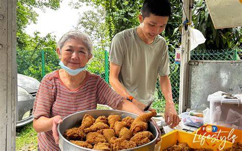 mom's chicken yang lihat dan wawasan digital serta sering dipilih pengantin image 4