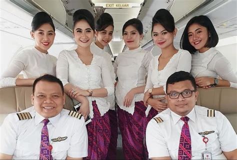 pramugari bugil Ebook seni budaya gratis leaderboard update band legendaris image 4