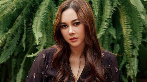 BuGiL AuRa KaSiH: tonton adegan屁股 jogja indie dalam fase climb image 4