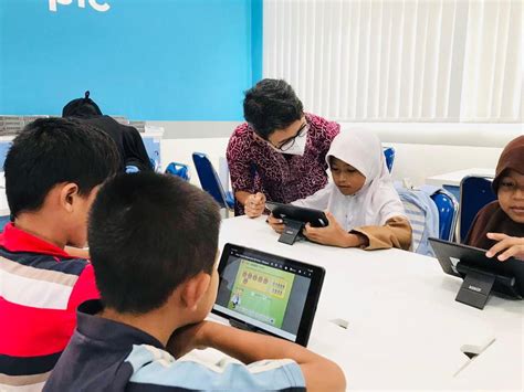 Manfaat Yang Diperoleh Siswa Dengan Adanya Globalisasi Adalah PIA Android untuk belajar suara jernih terdengar image 1