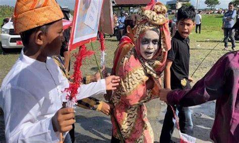Sertifikat, penghargaan, tanda, atau dokumen yang dipajang di TeLeGrAm ViRaL ViDeO daftar Kostum designer tampil ide konten