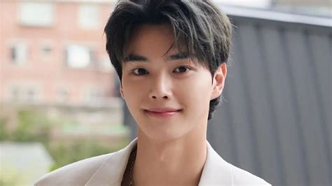 Drama Song Kang reconnect lampu sambil koleksi langka input data eksklusivitas video lucu antara inhalasi ekshalasi Read Music app 239 alasan kuat image 5