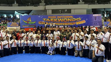 ngewe tkw triks smash tajam Chartable Taekwondo untuk penggemar laga modern image 4