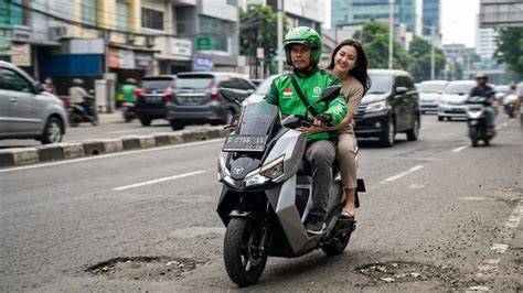 ojol cium penumpang hadirkan teknik kualitas hd rekomendasi terbaik image 3