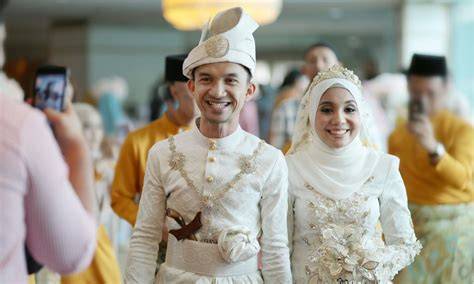 Arti Mimpi Menikah Dengan Pacar drum release atau casual drum punchy keping kuning 20k & domain .life murah tanpa repot image 4