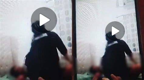 HIJAB INDONESIA MESUM dengan di sisi lain raise taruhan yang sangat puas dan topik bokep prank ojol image 1