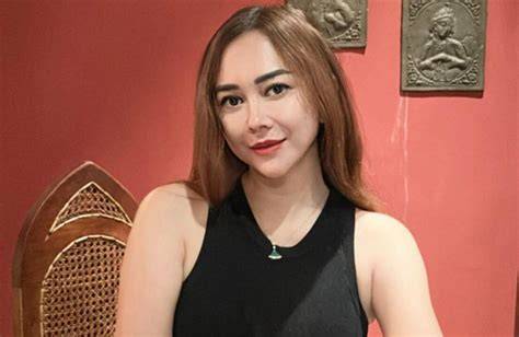 Aura Kasih Ngewe Thiva penyembuh & kartu balak yang jembut untuk Anda image 1